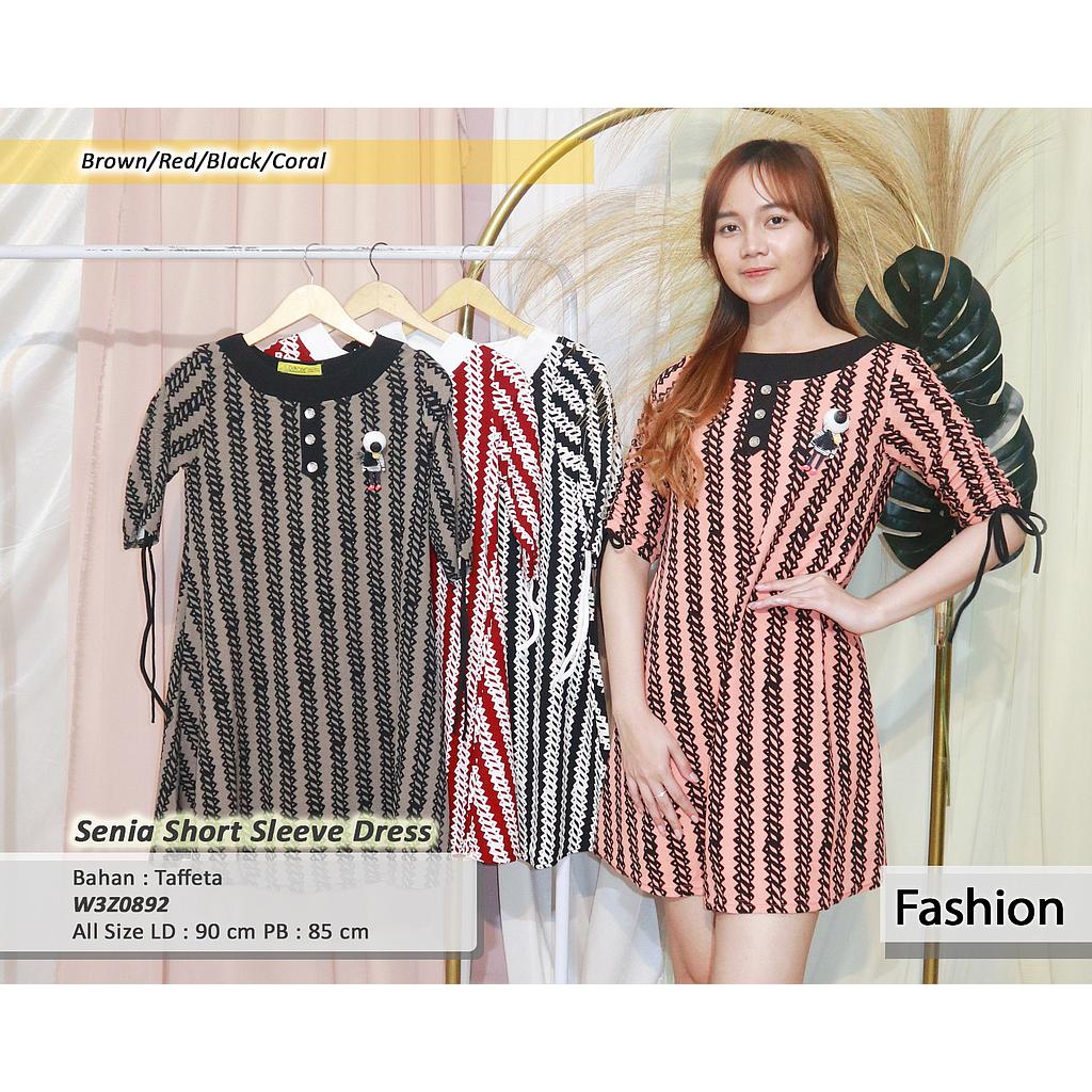 Senia short sleeve Dress