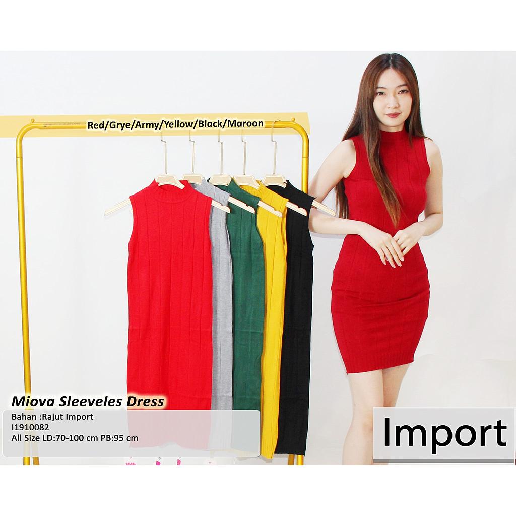Miova sleeveles  dress