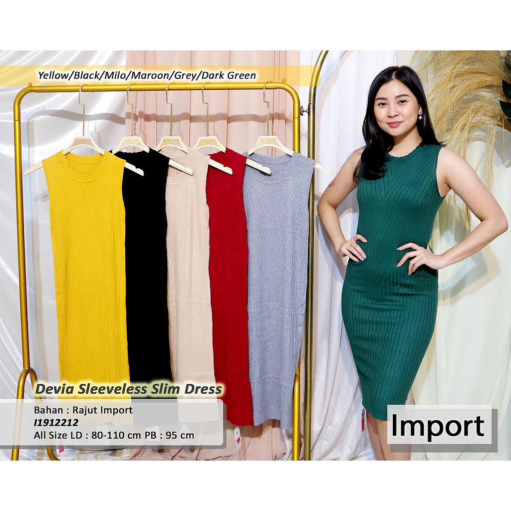 Devia sleeveles slim dress