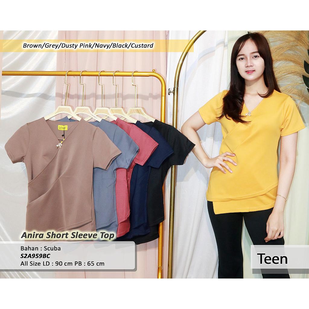 Anira short sleeve top