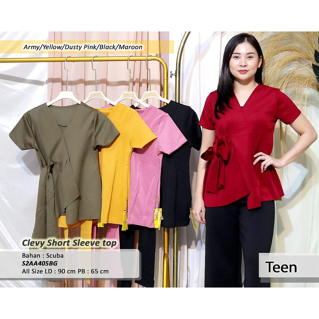 Clevy Short Sleeve Top
