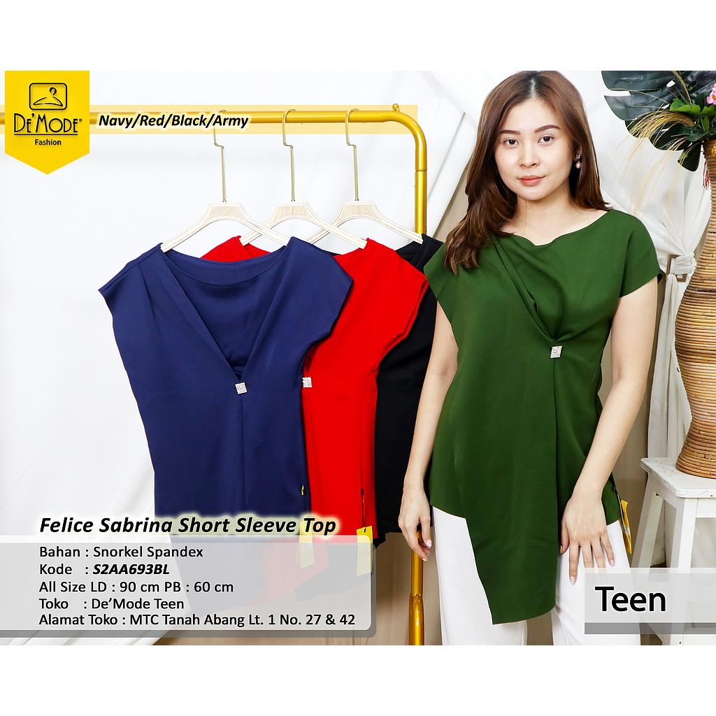 Felice Sabrina Short Sleeve Top