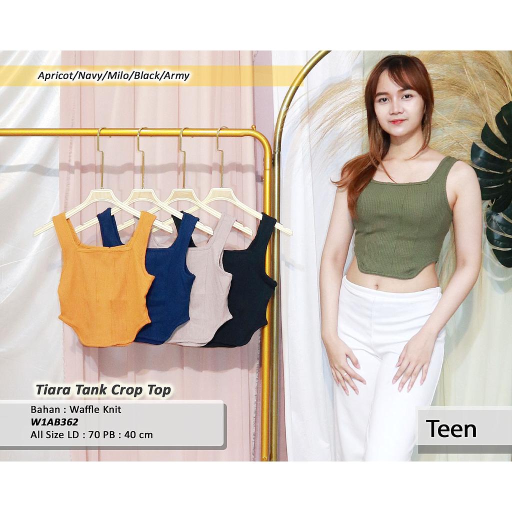 Lia sleeveless crop top