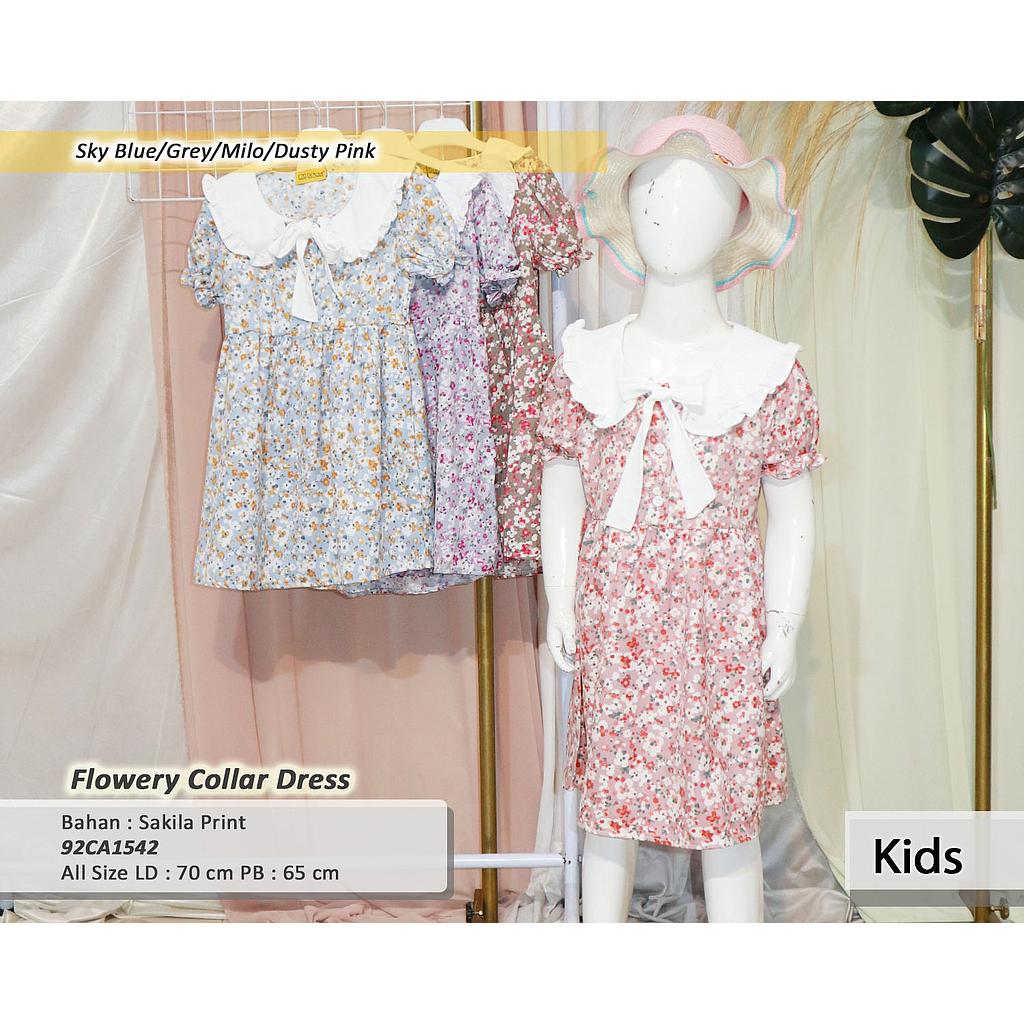 Flowery collat dress