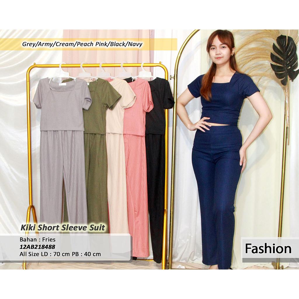 Kiki short sleeve suit