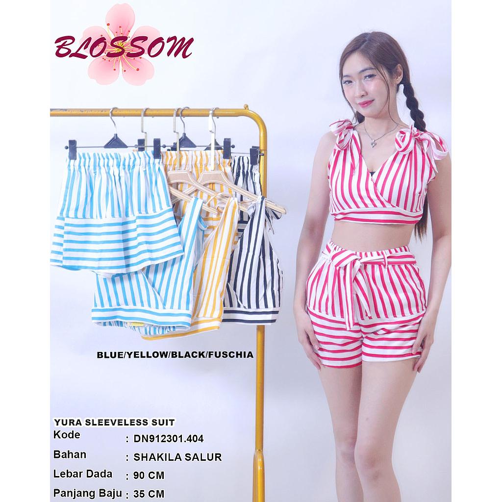 Yura Sleeveless Suit (2 piece) (DN404)