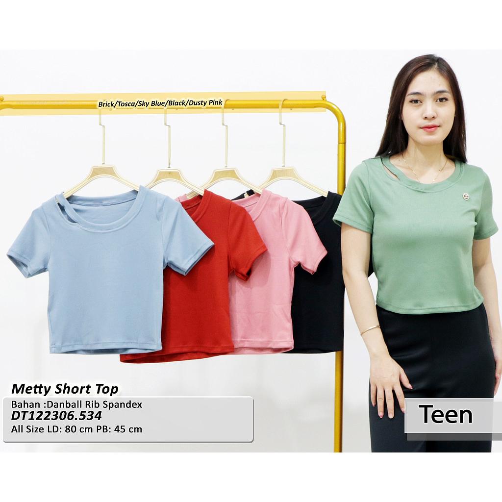 Metty Short Top (DT534)
